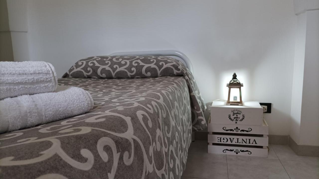 Miniecocasa Ottocentesca In Zona Free-Parking Ed Ecoclimatizzata Villa Ostuni Dış mekan fotoğraf