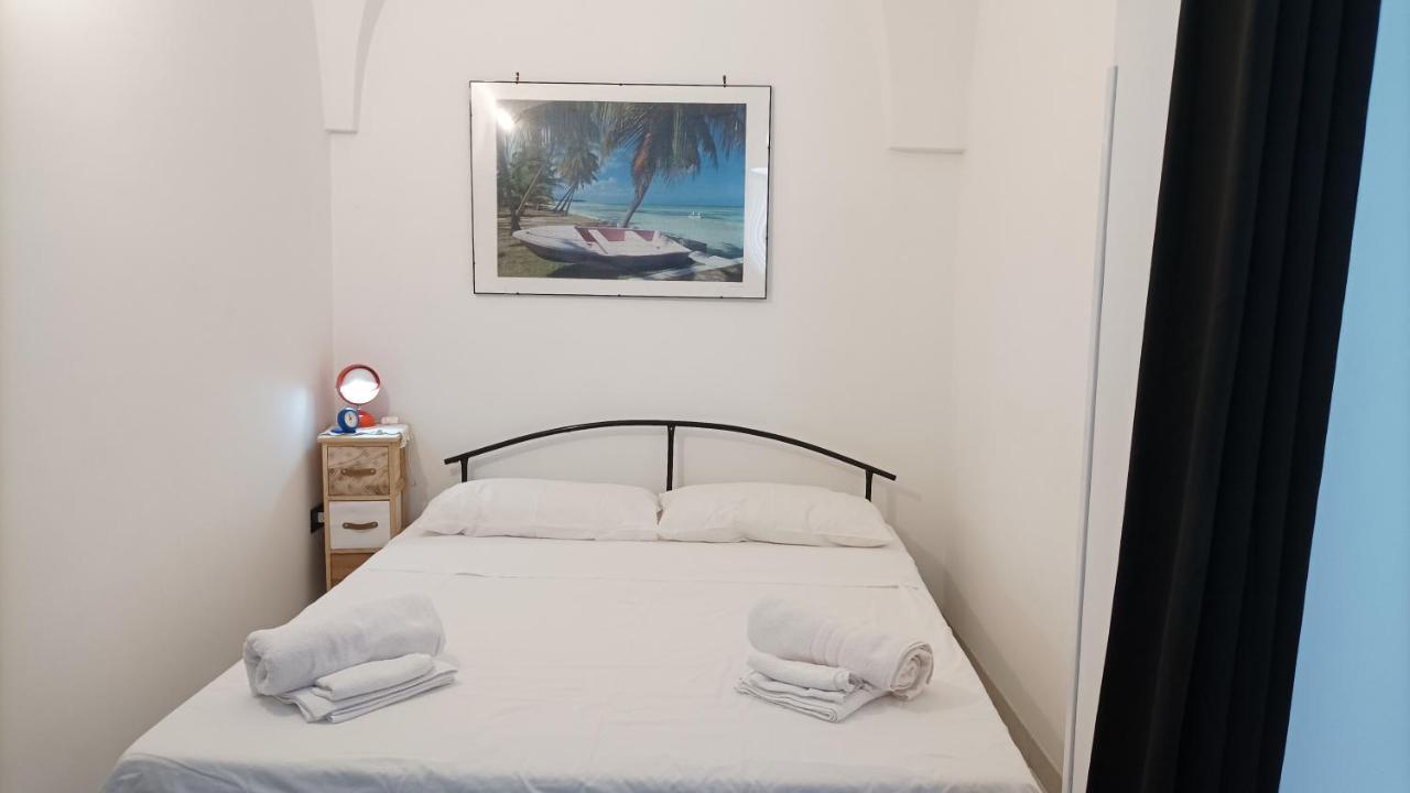 Miniecocasa Ottocentesca In Zona Free-Parking Ed Ecoclimatizzata Villa Ostuni Dış mekan fotoğraf